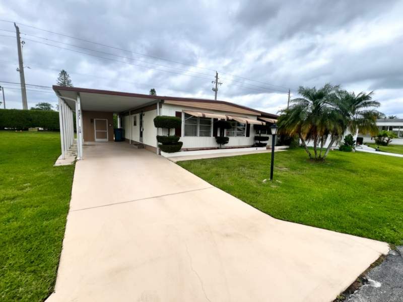 4471 Royal Manor Blvd, #114