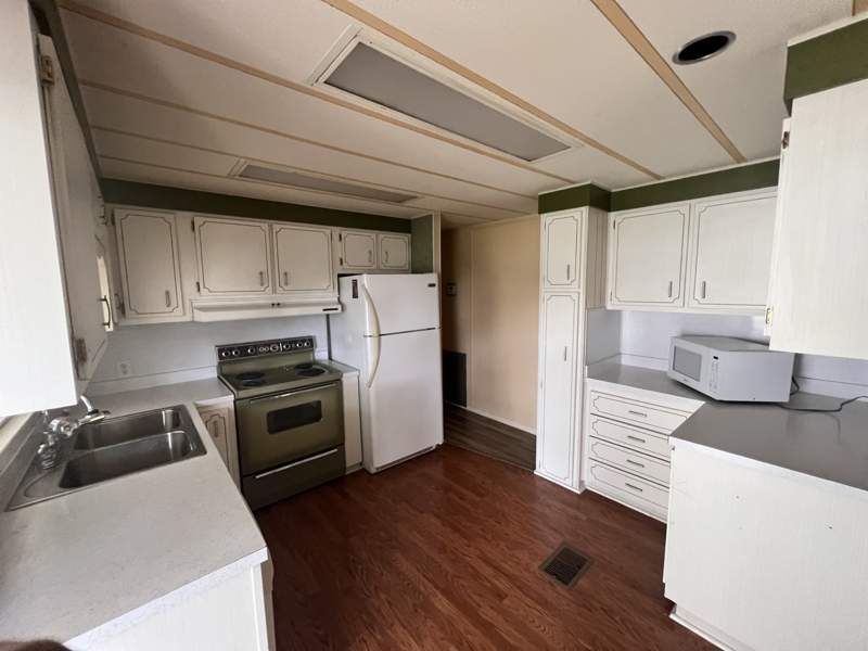 4471 Royal Manor Blvd, #114