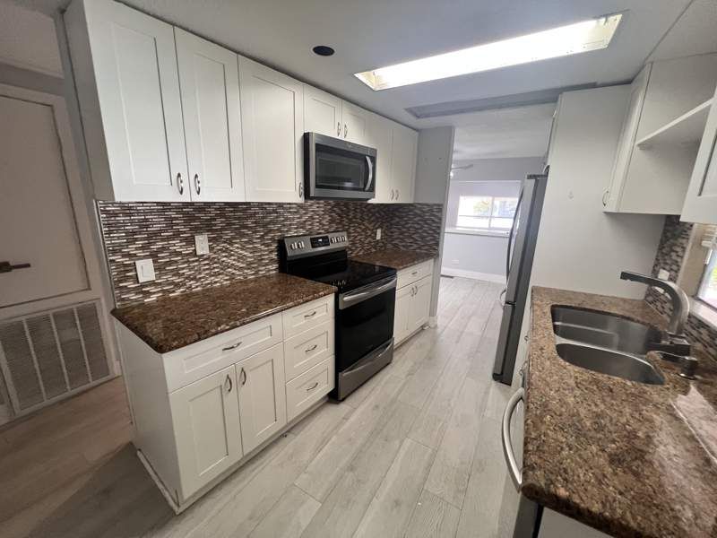 4037 Royal Manor Blvd, #152