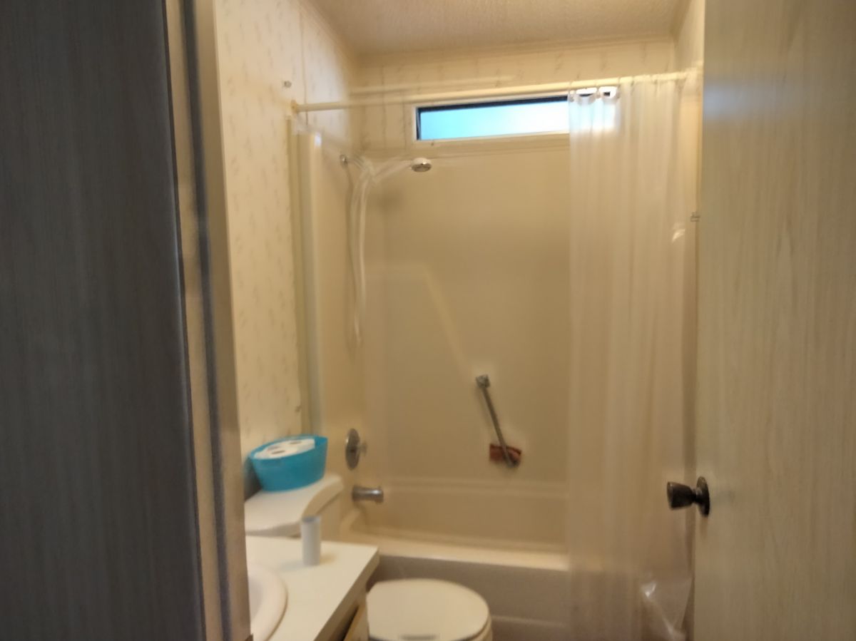 15456 LAKESHORE VILLA CIRCLE