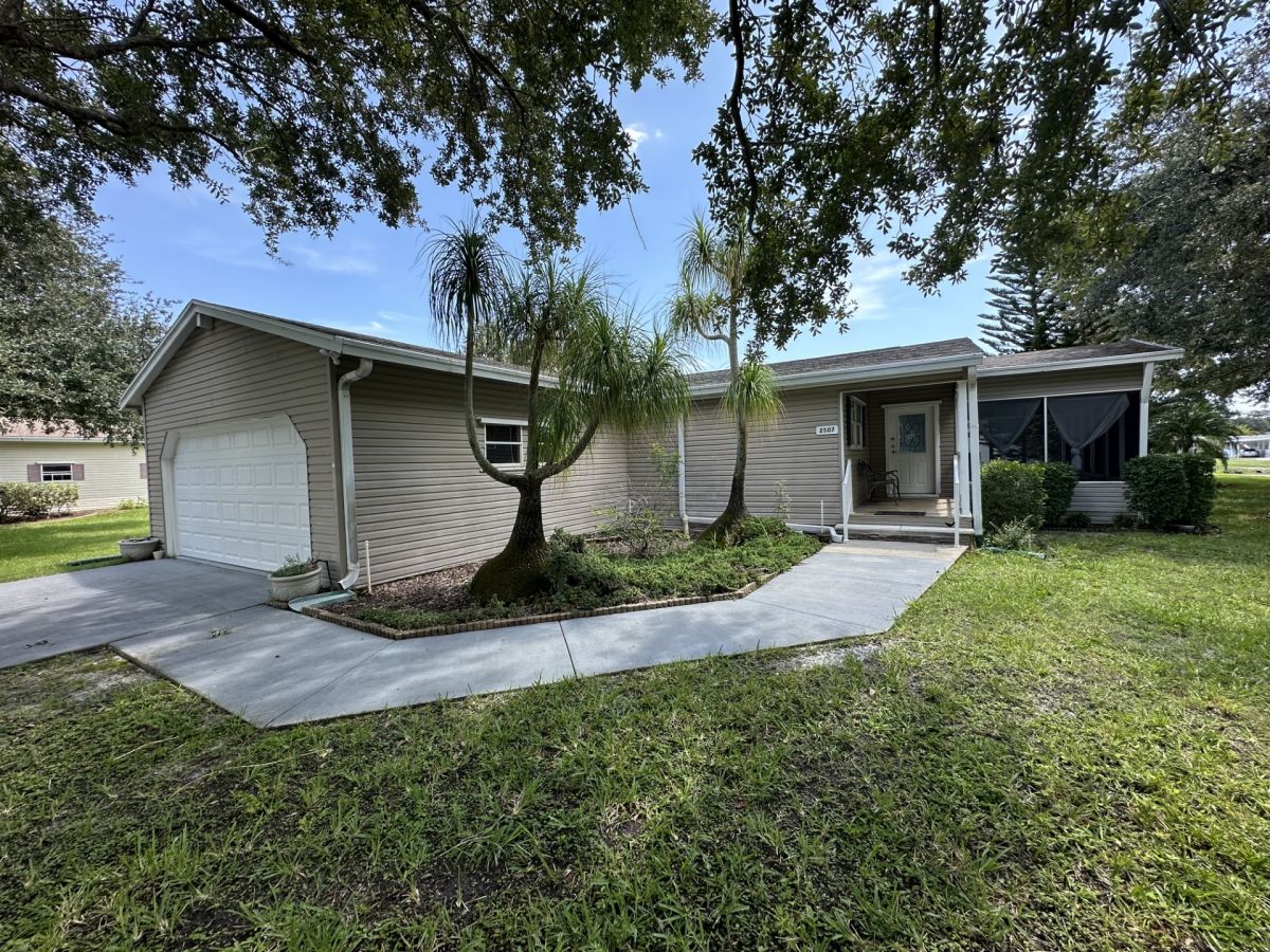 2507 KELLY DRIVE