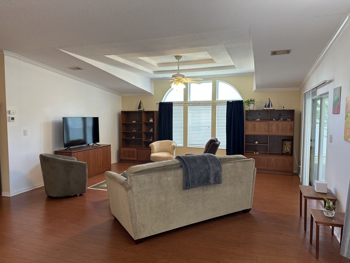 2507 KELLY DRIVE