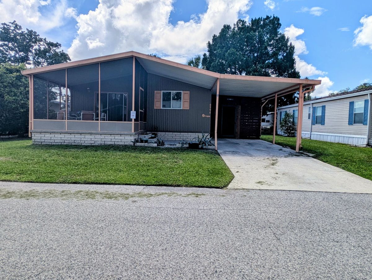 8996 W Forest View Drive