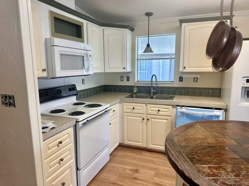 5200 28th Street North, #174