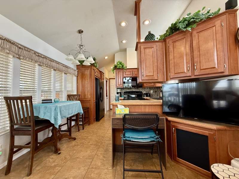 10442 N Frontage Rd #189