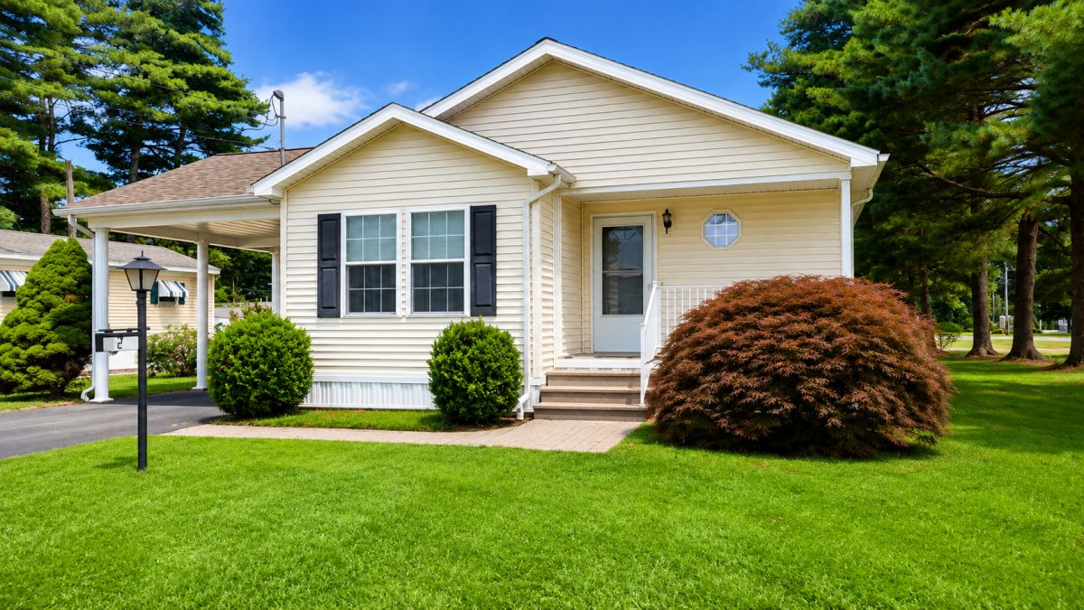 2 Red Oak Drive