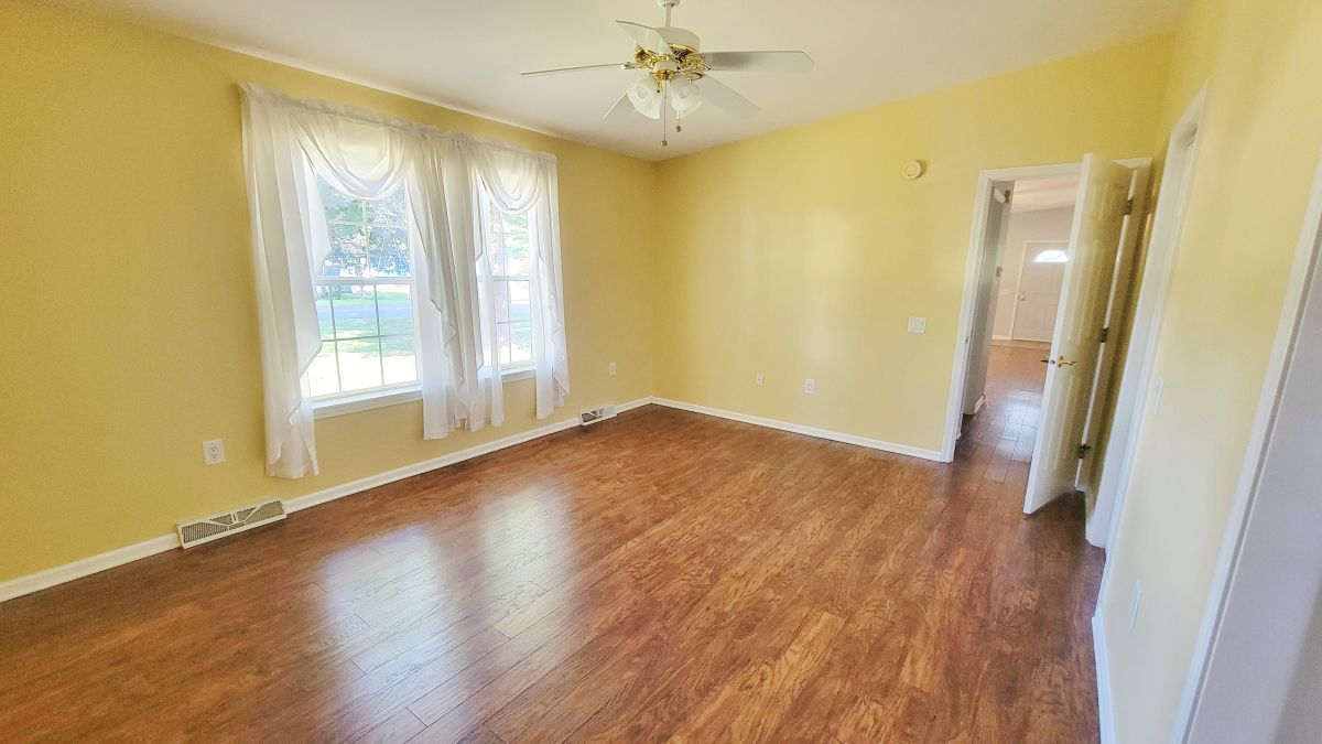 2 Red Oak Drive