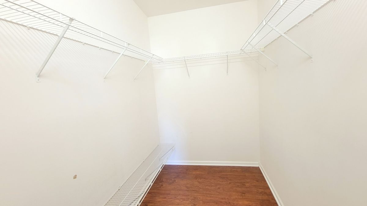 2 Red Oak Drive