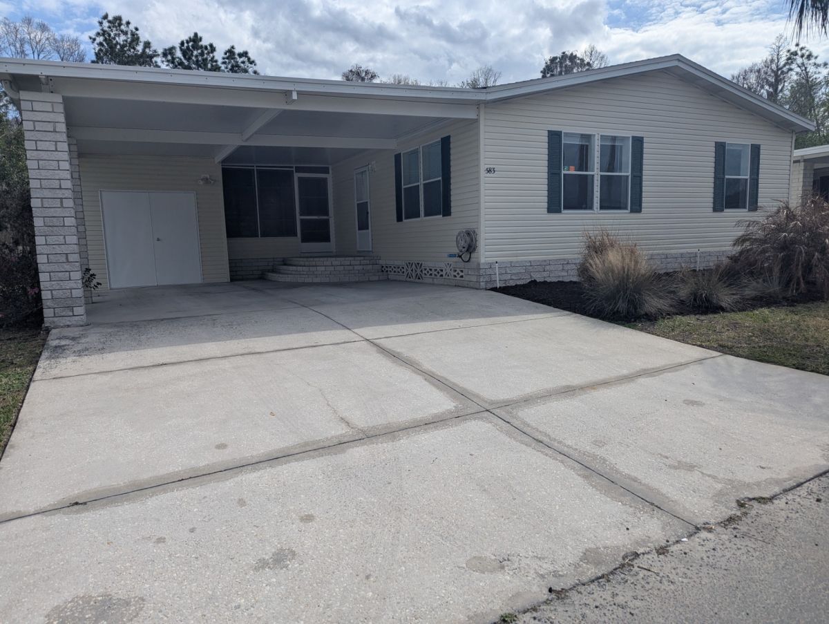 583 Tulip Circle E