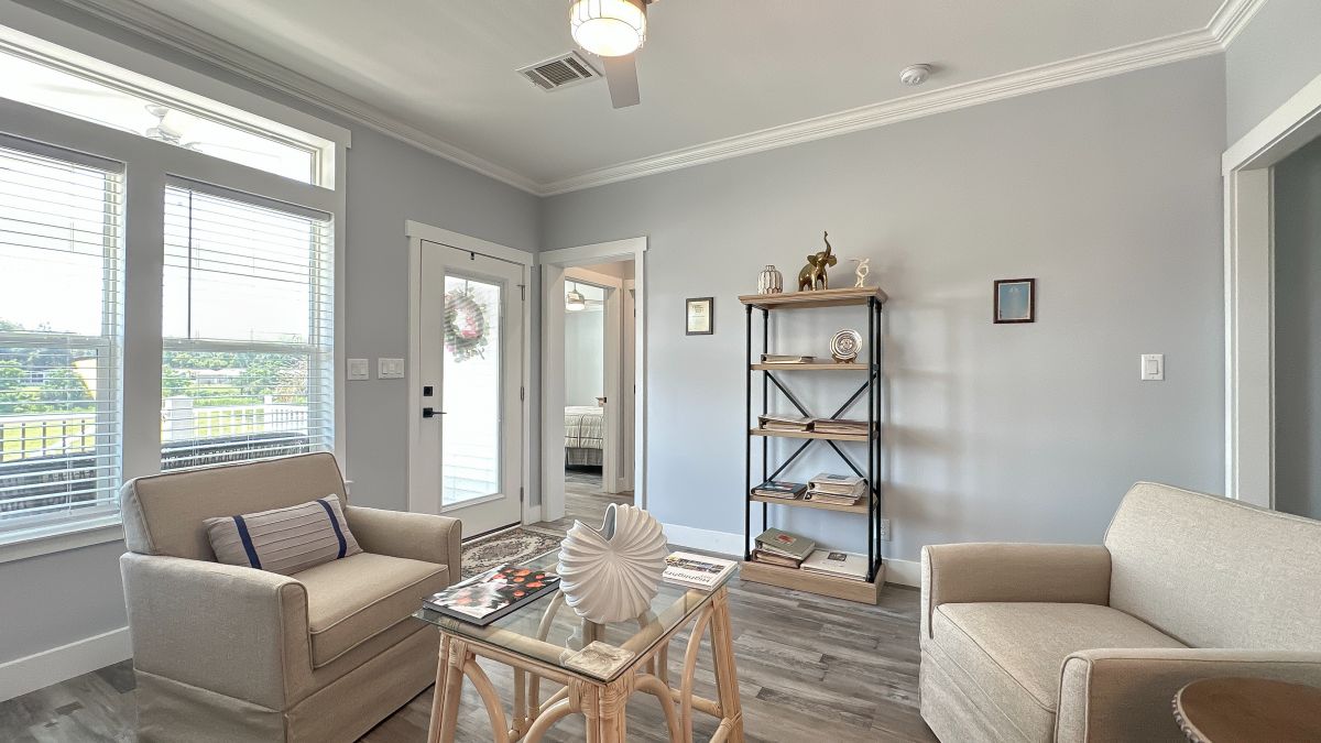 444 Snead Dr