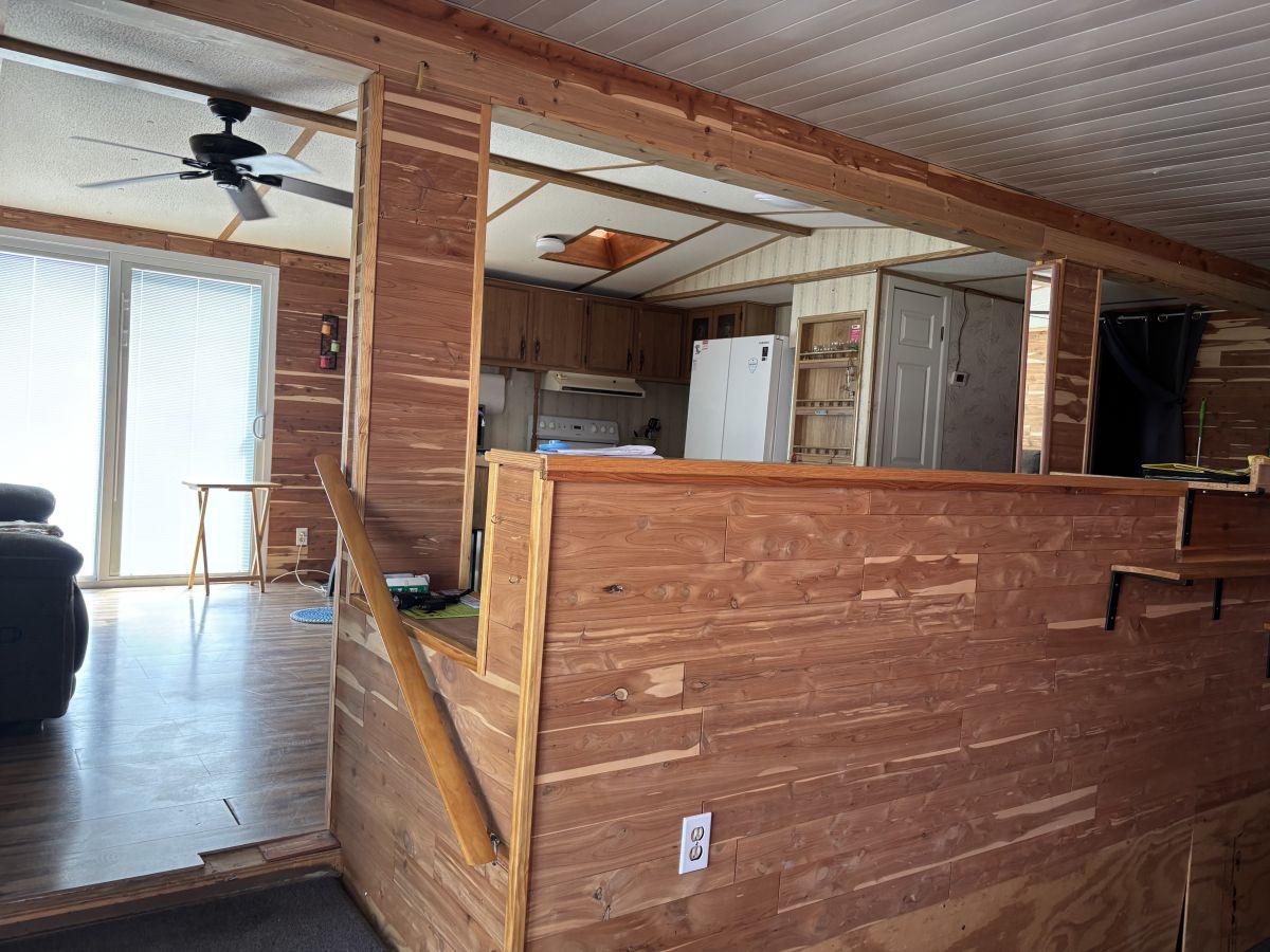 649 Grandin Drive
