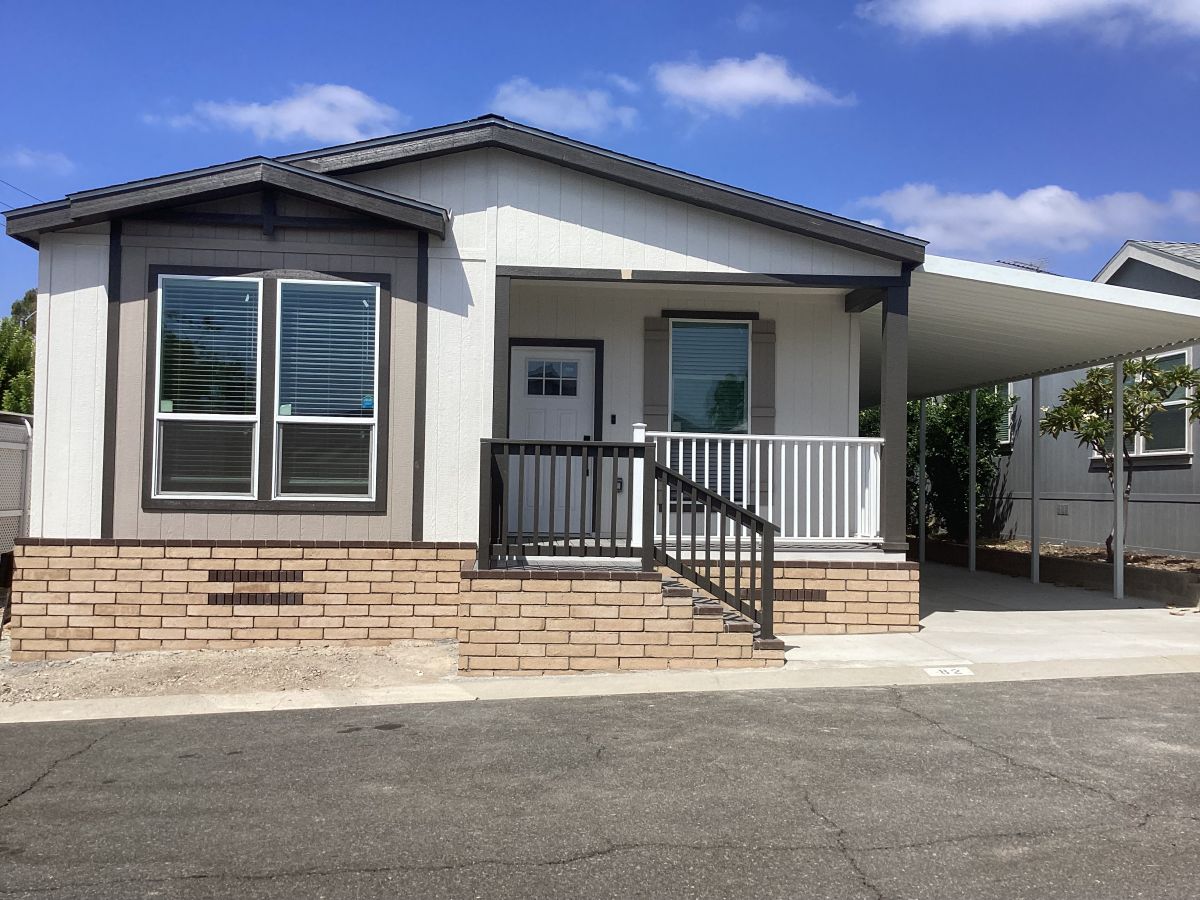 1001 West Lambert Road #082