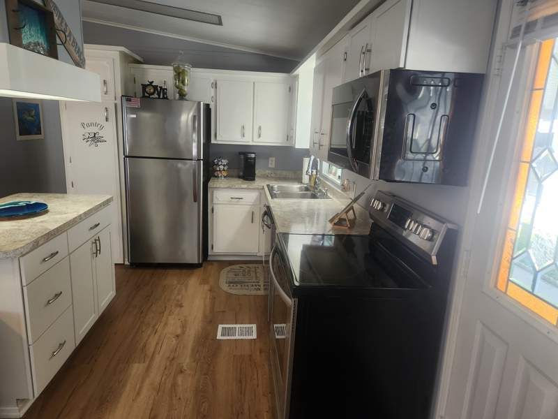 5200 28th Street North, #637