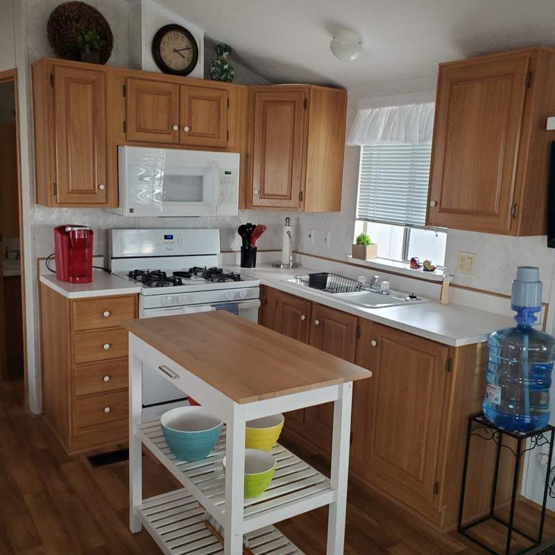 10442 N Frontage Rd #136