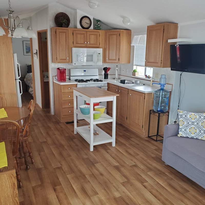 10442 N Frontage Rd #136