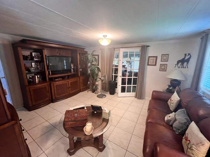 8642 Dutchess Court West #386