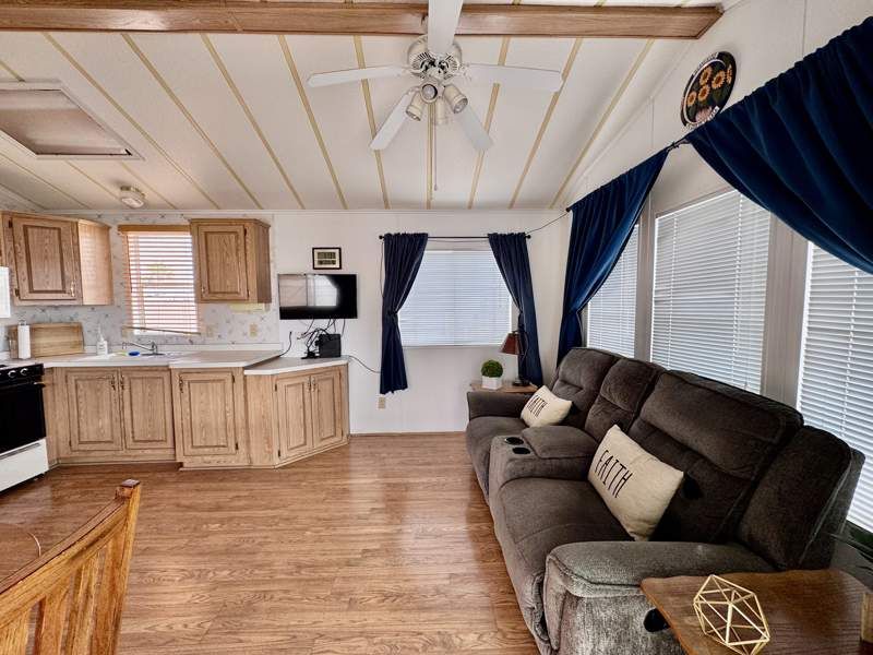 10442 N Frontage Rd #235