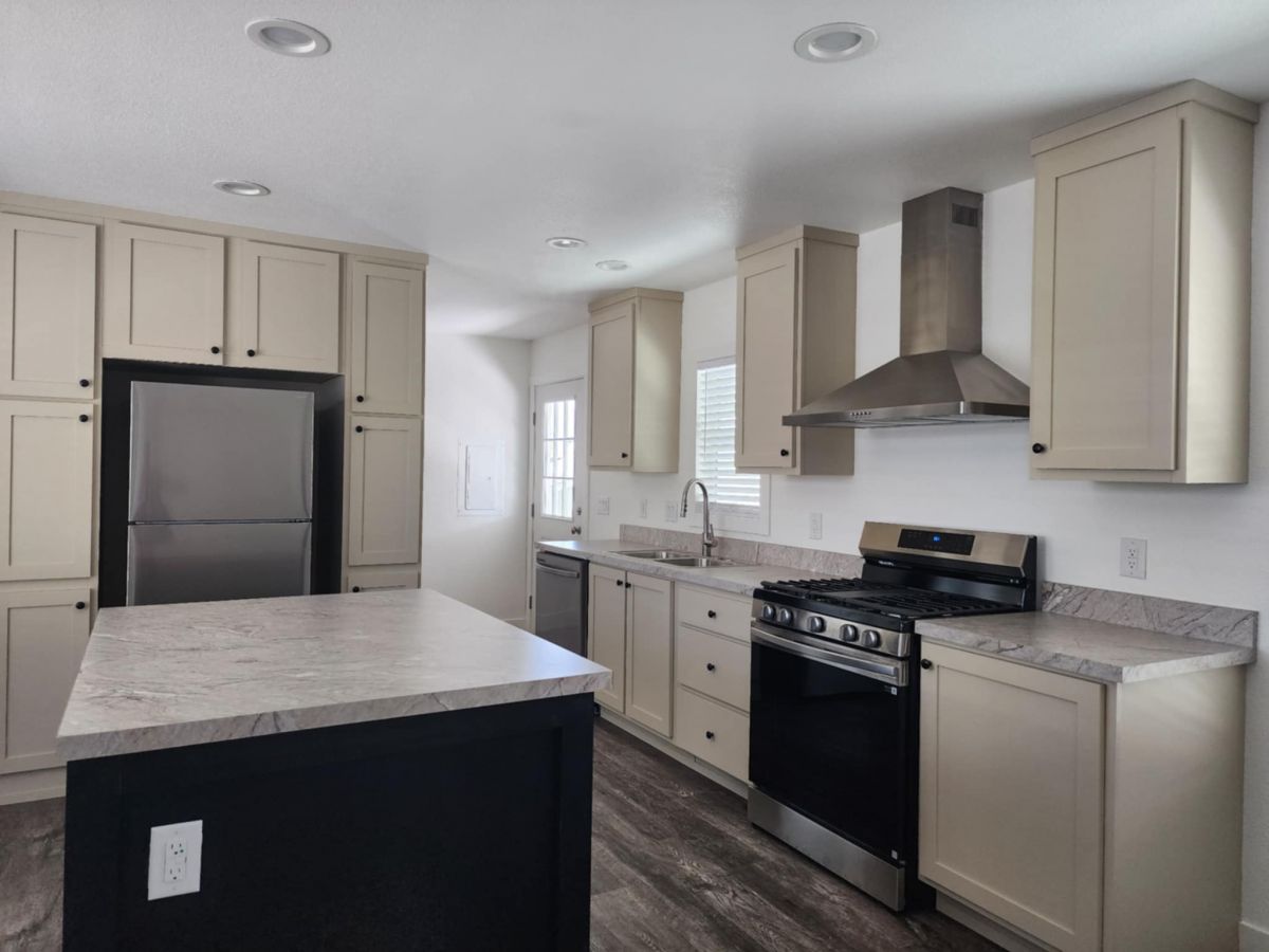 10936 E. APACHE TRAIL, LOT#74