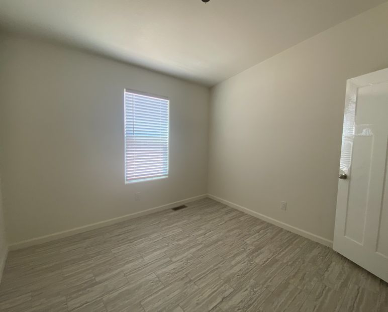 1110 North Henness Rd 2310