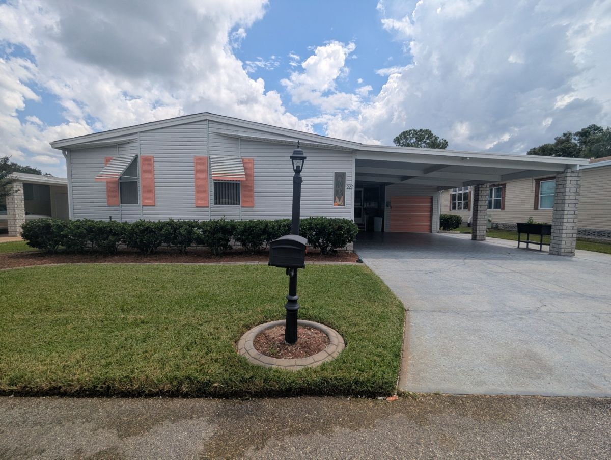 222 Golf View Dr