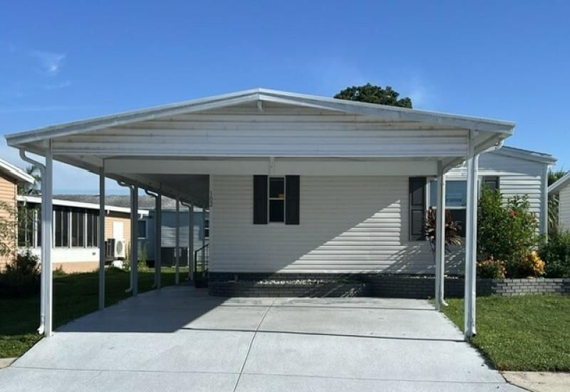 102 Lantana Lane