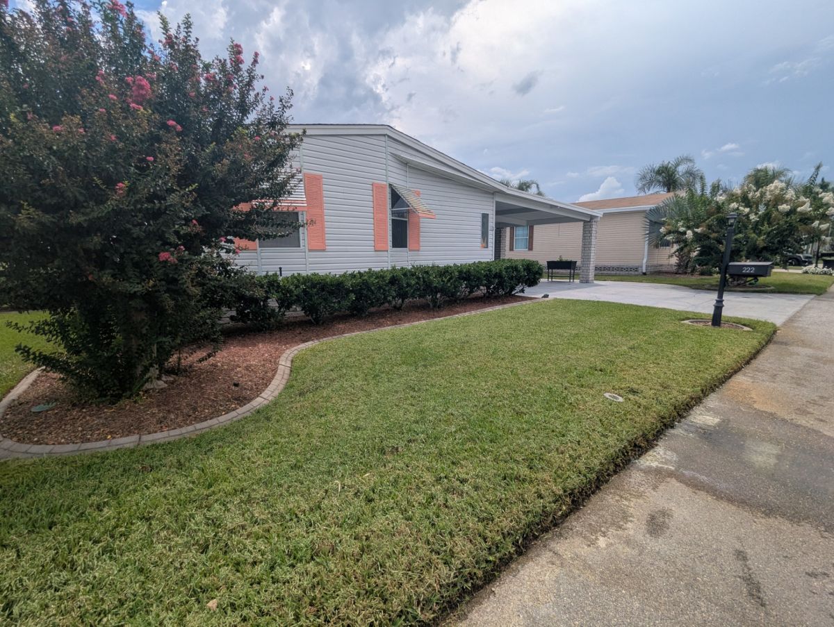 222 Golf View Dr