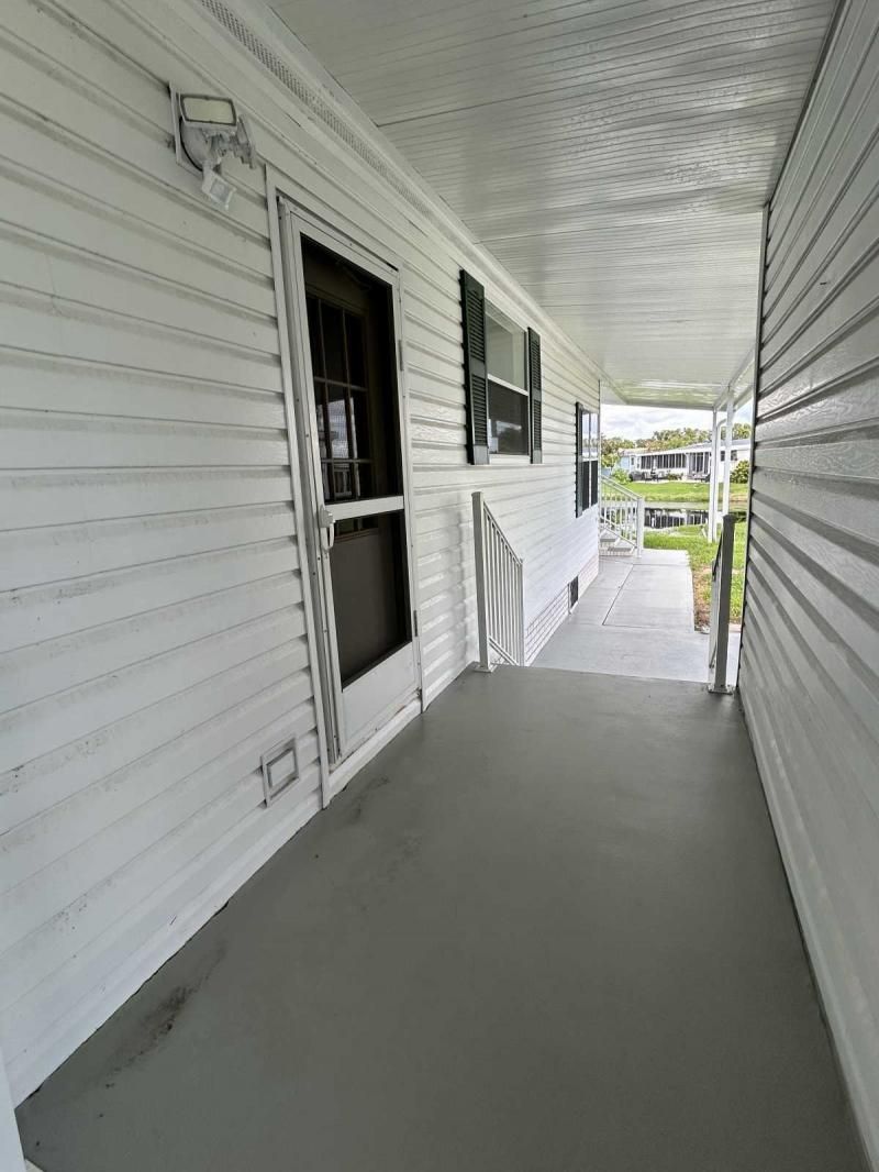 124 Palm Blvd