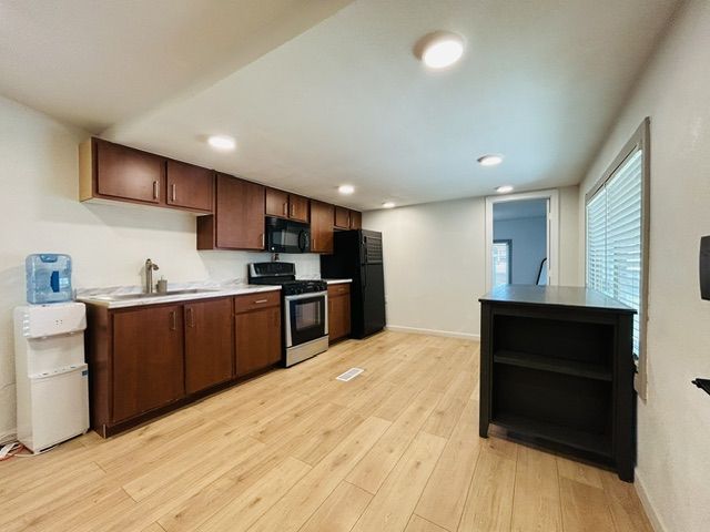 10810 N. 91st Ave. #118