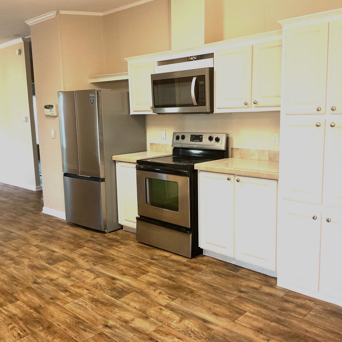 200 Bay Breeze Loop