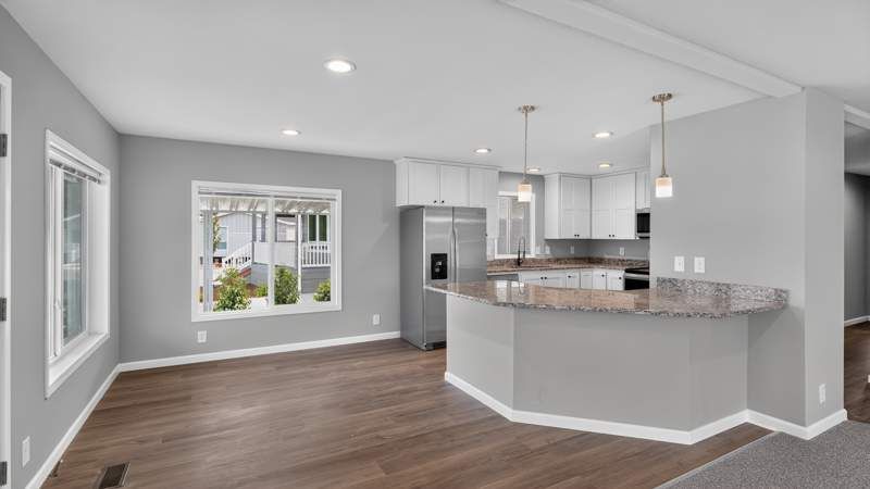 2410 Lancaster Dr. SE, #1006