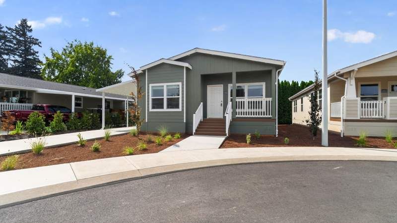 2410 Lancaster Dr. SE, #1002
