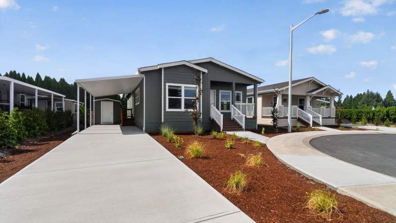 2410 Lancaster Dr. SE, #1002