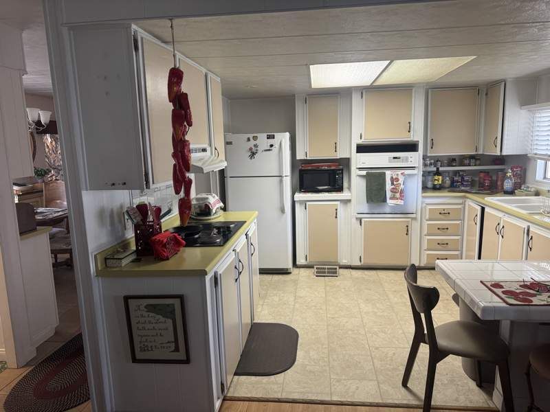 4470 E. Vegas Valley Dr. #104