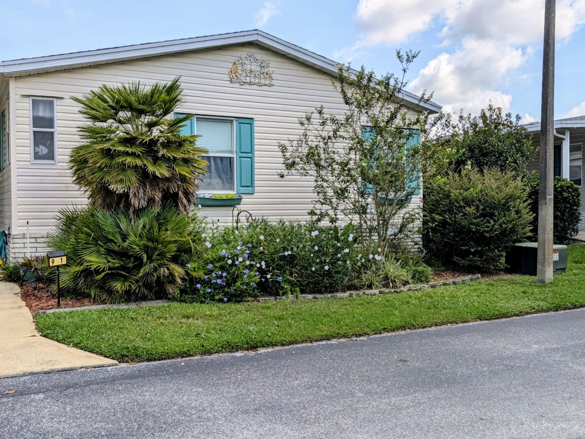 9171 W Pinecrest Lane