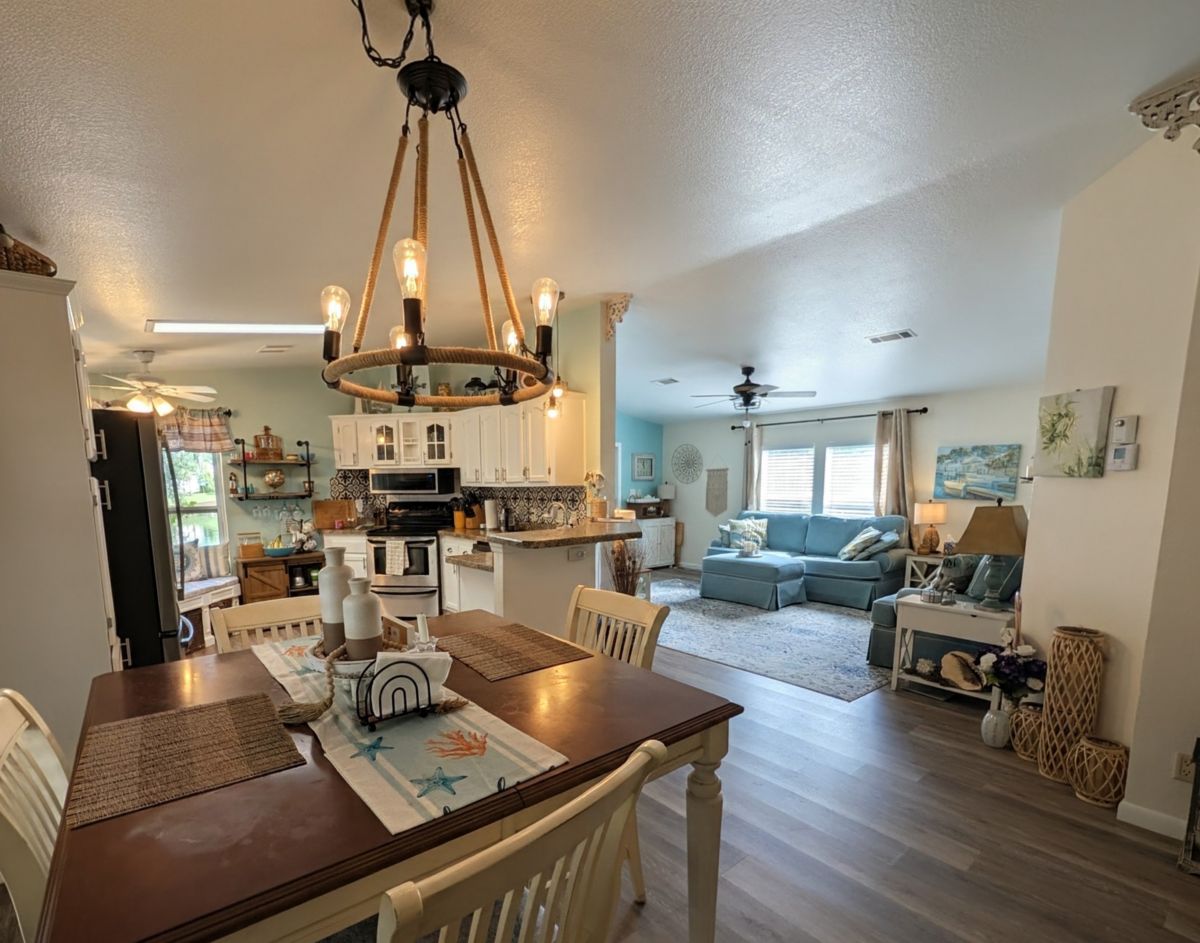 9171 W Pinecrest Lane