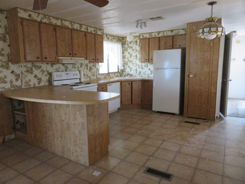 4065 E. University Drive #527