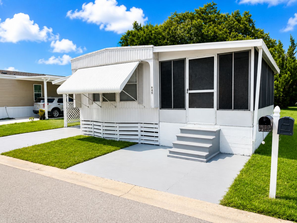 945 Santa Fe Drive