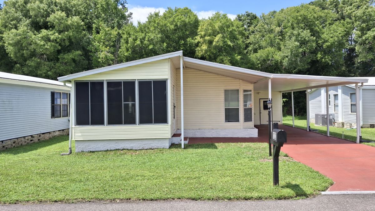 3000 US HWY 17/92 W, LOT #123