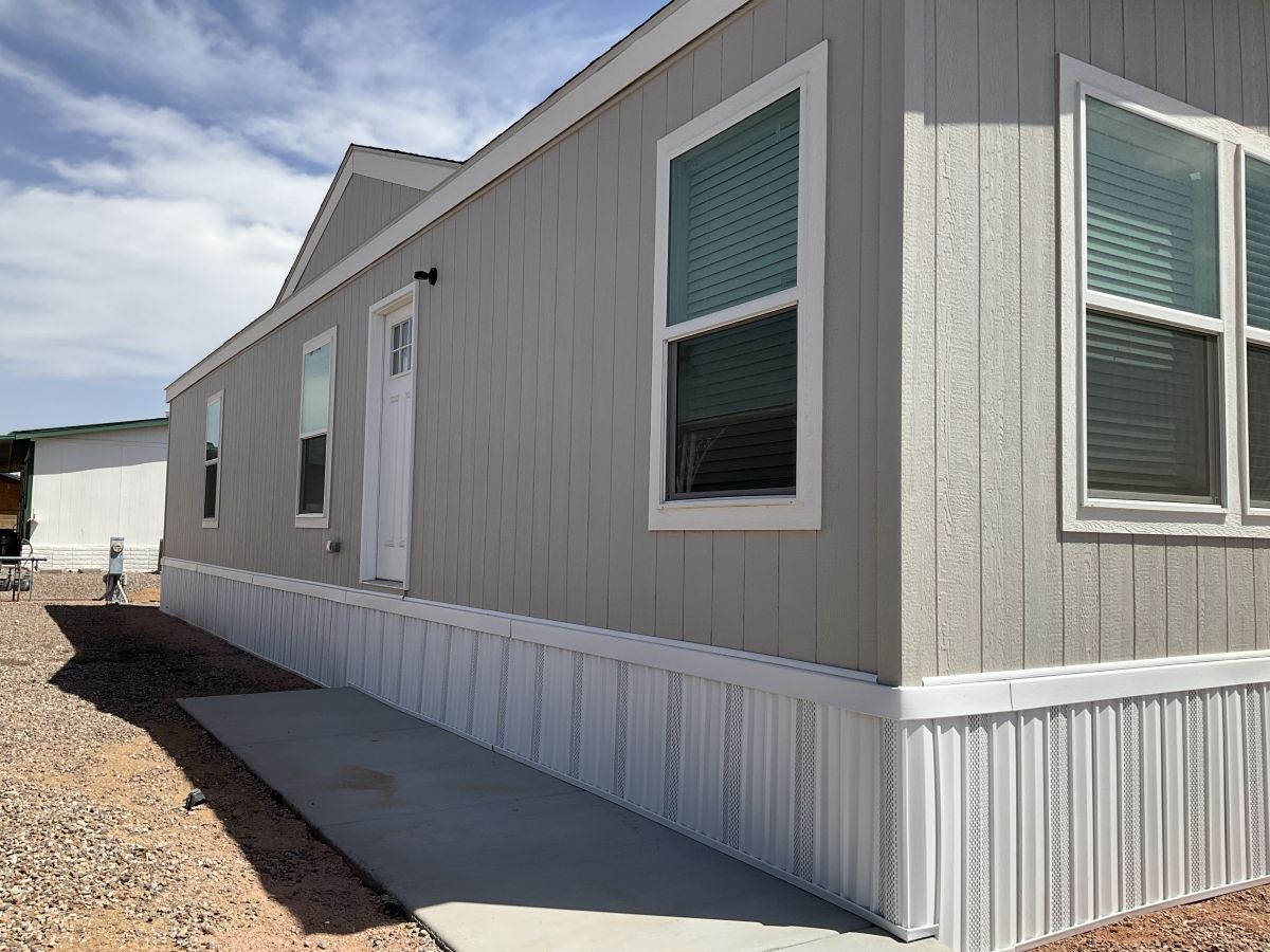 8600 E. Broadway Rd, Lot 141