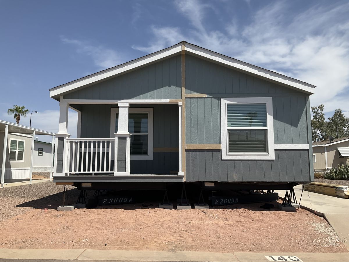 8600 E. Broadway Rd, Lot 140