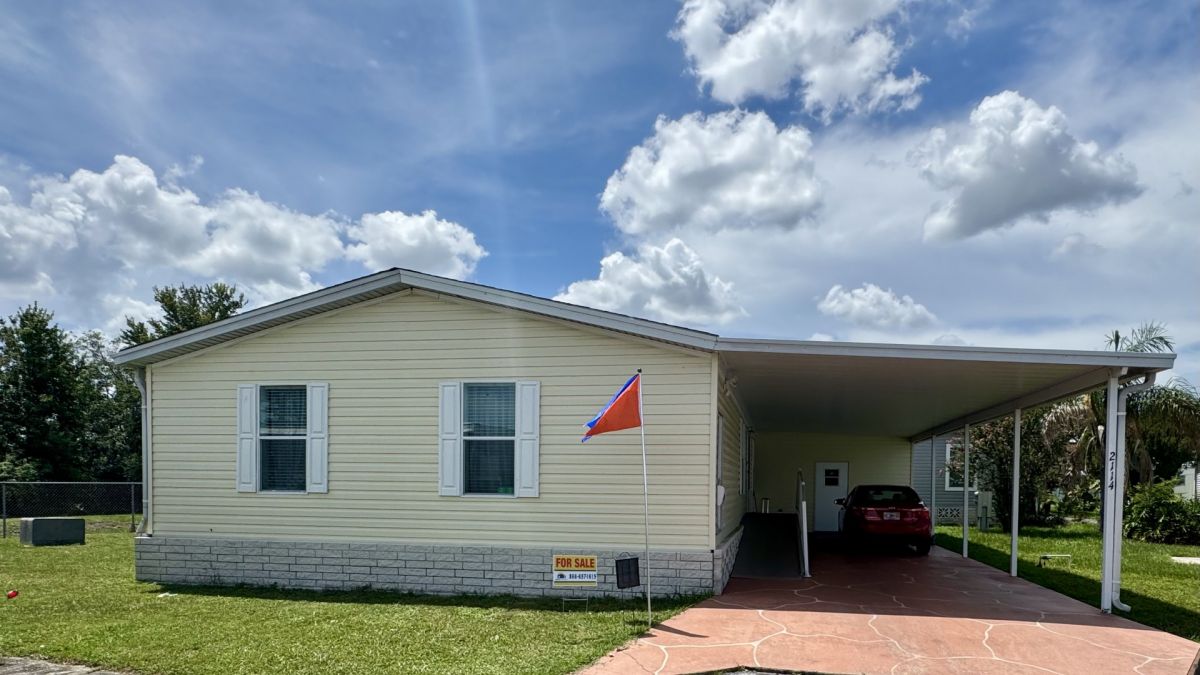 2114 Tonka Drive