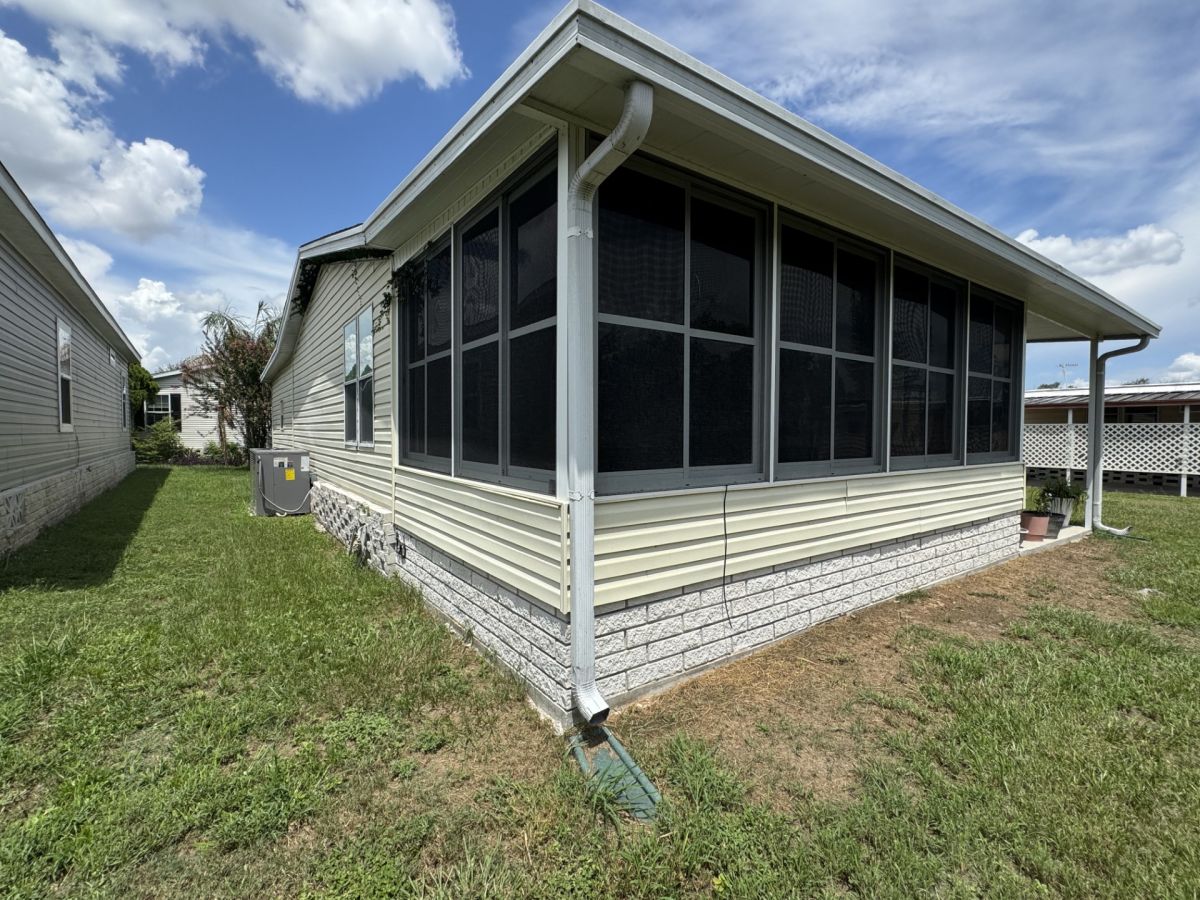 2114 Tonka Drive