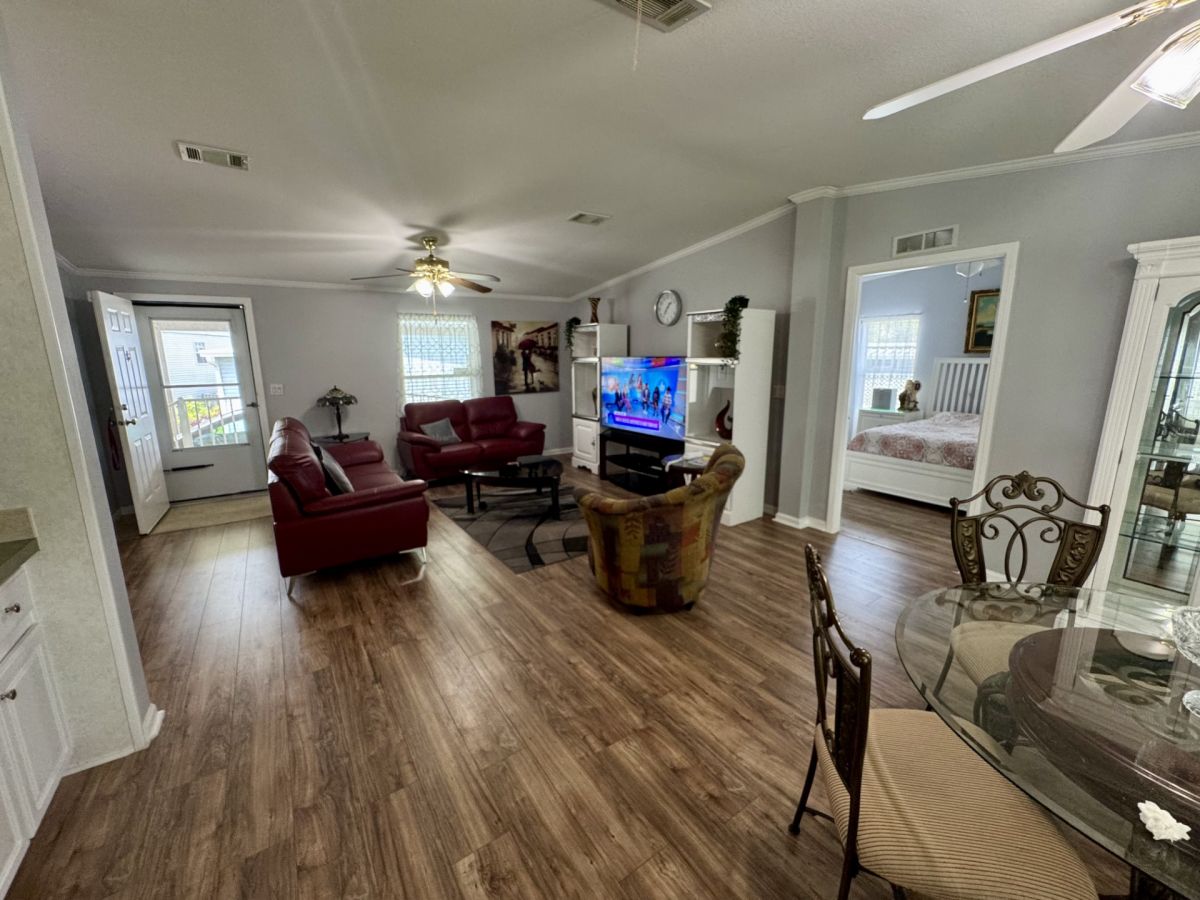 2114 Tonka Drive