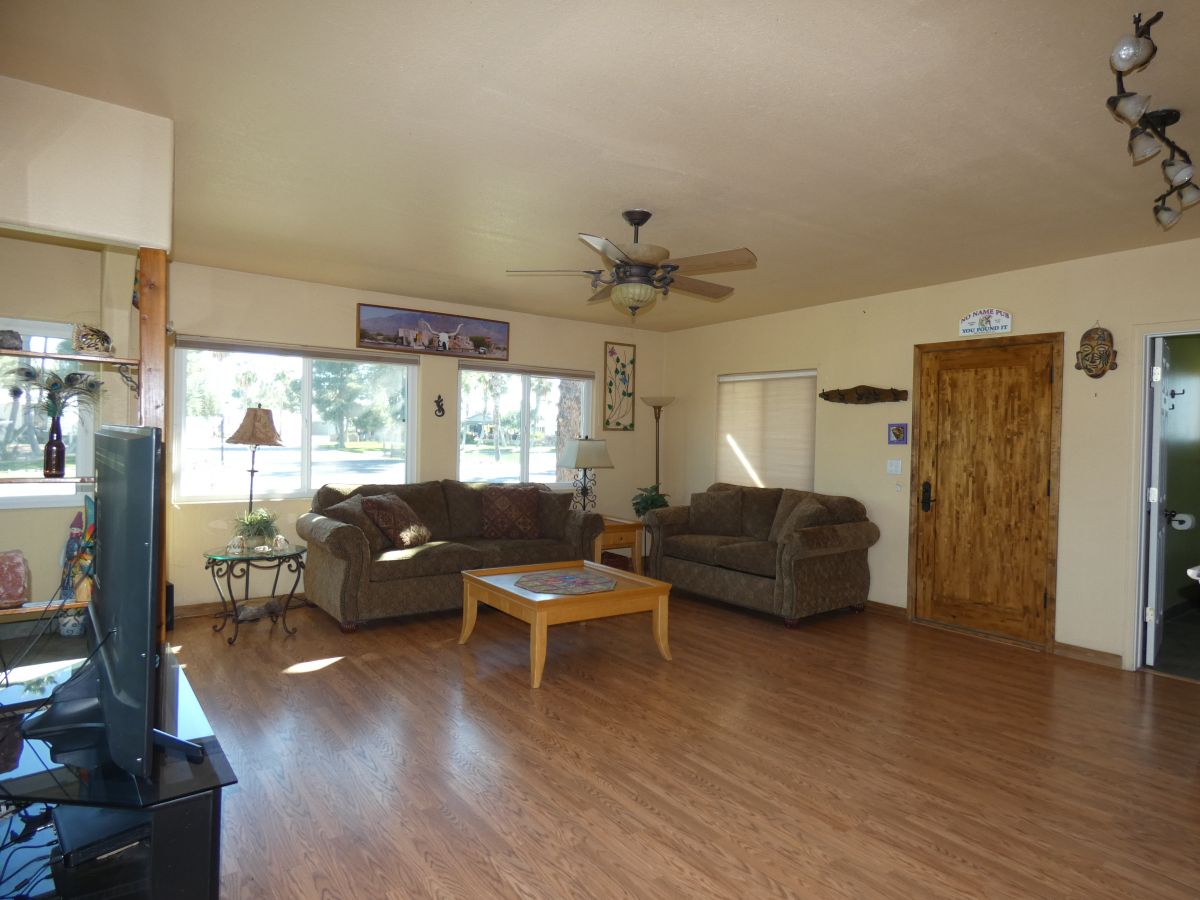 1110 North Henness Road, Site 1016