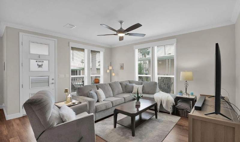 3300 E. Broadway Rd. #252