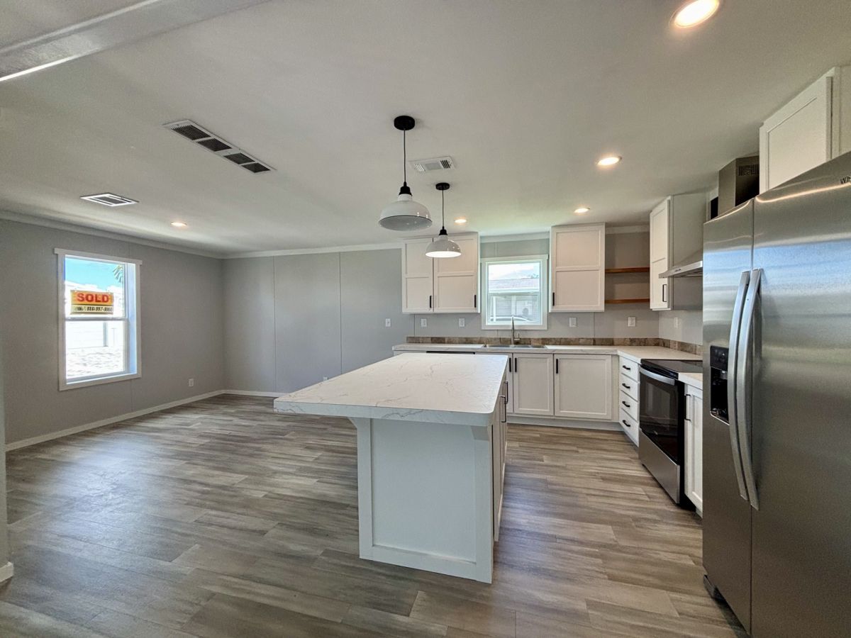 2731 PIER DR