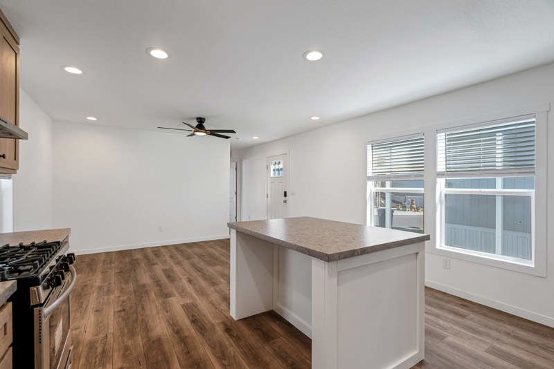3833 N. Fairview Ave. # 68