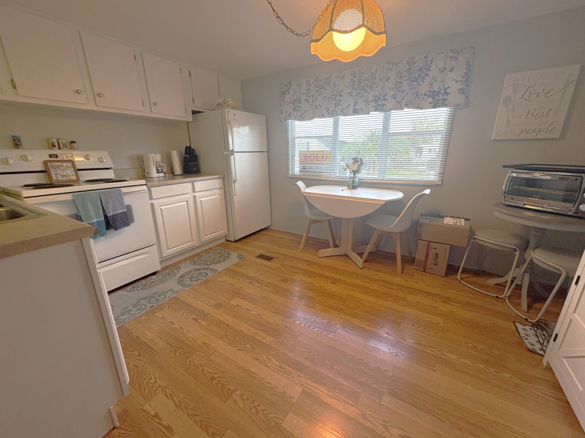 2552 NE Turner Ave #0046