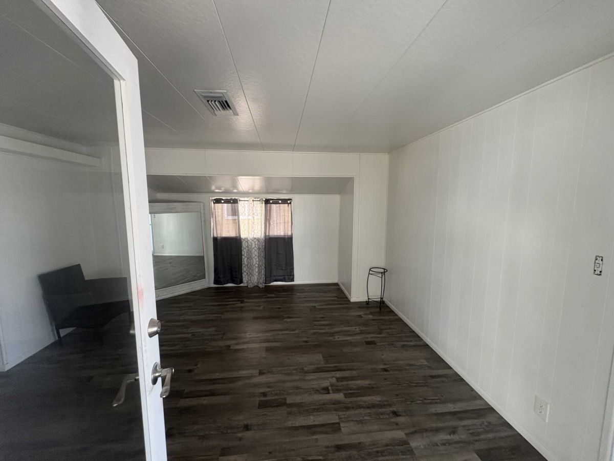 5201 W Camelback Rd, Site E151