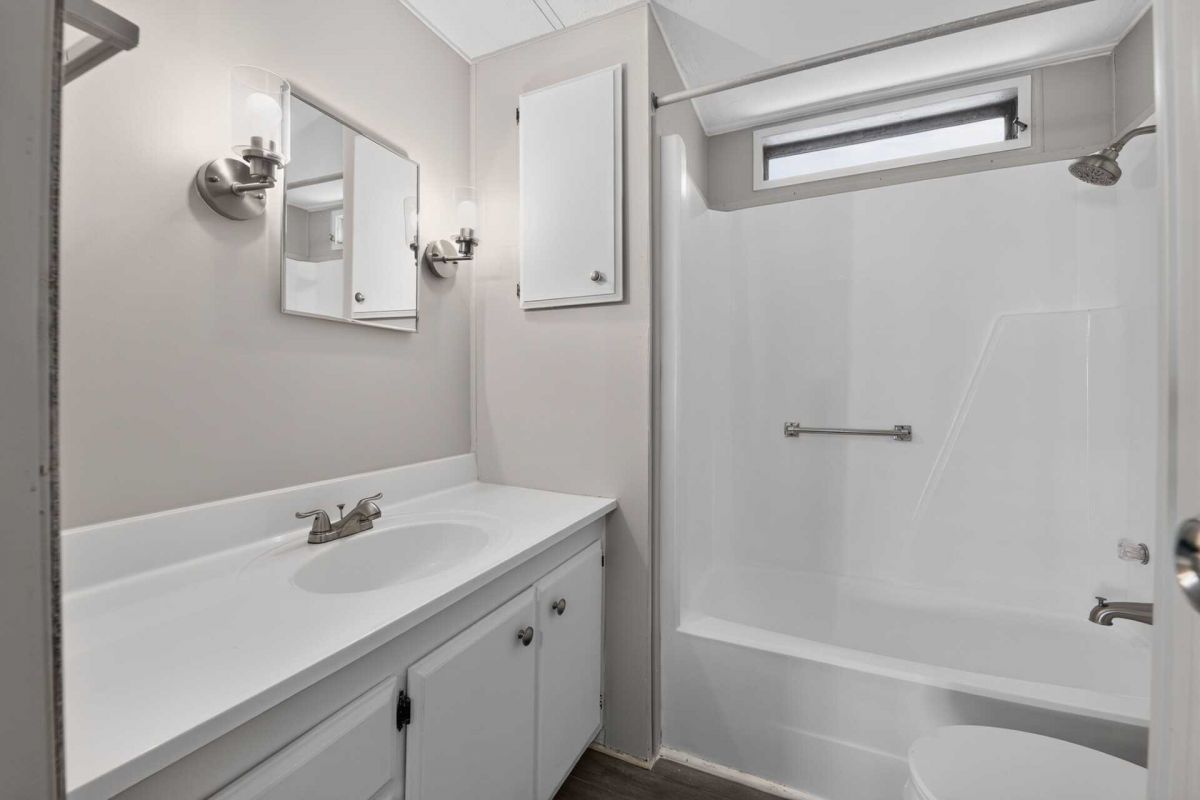 7100 Ulmerton Rd - Lot 1019